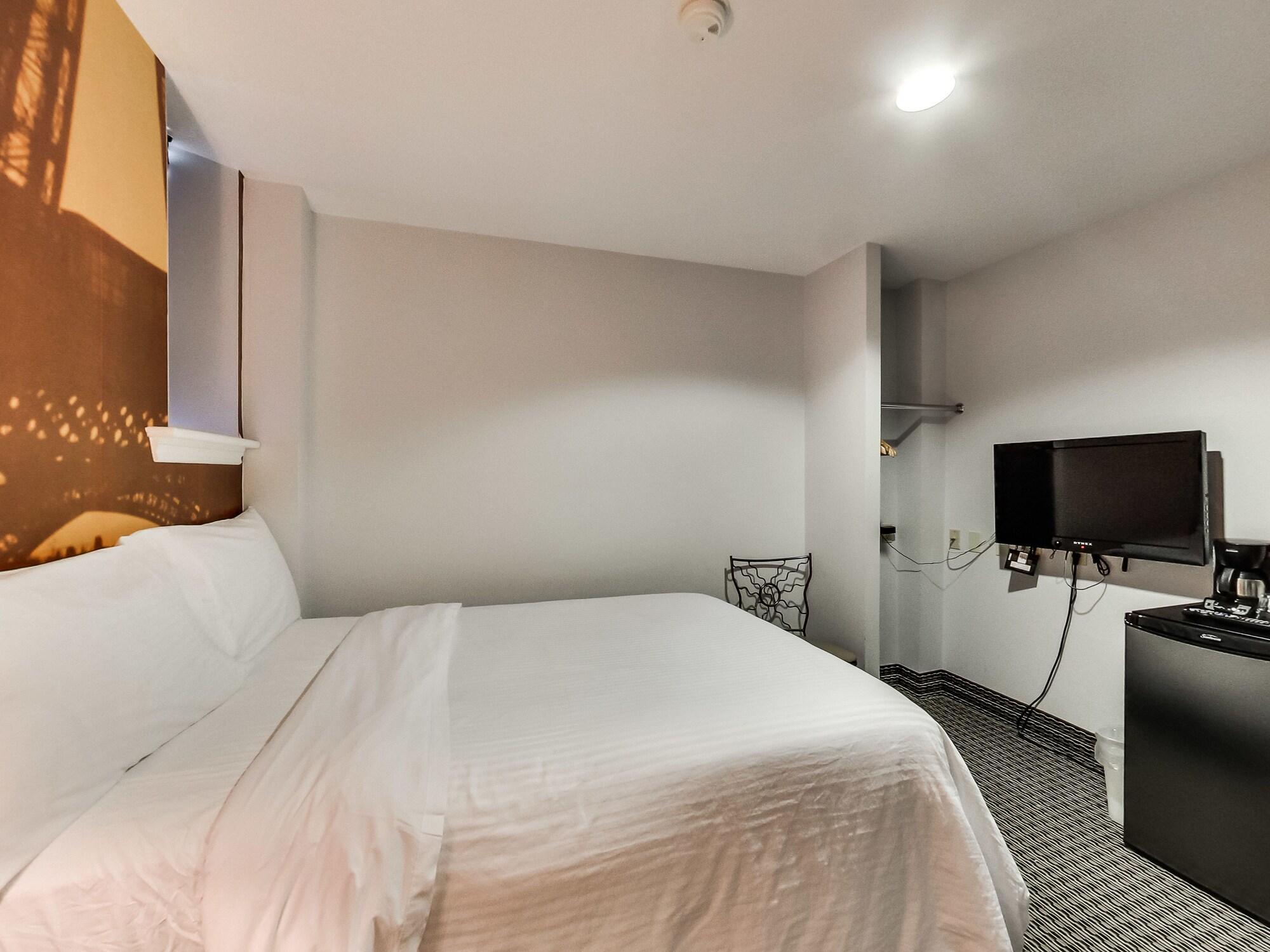 Isabella Hotel & Suites Toronto Zewnętrze zdjęcie