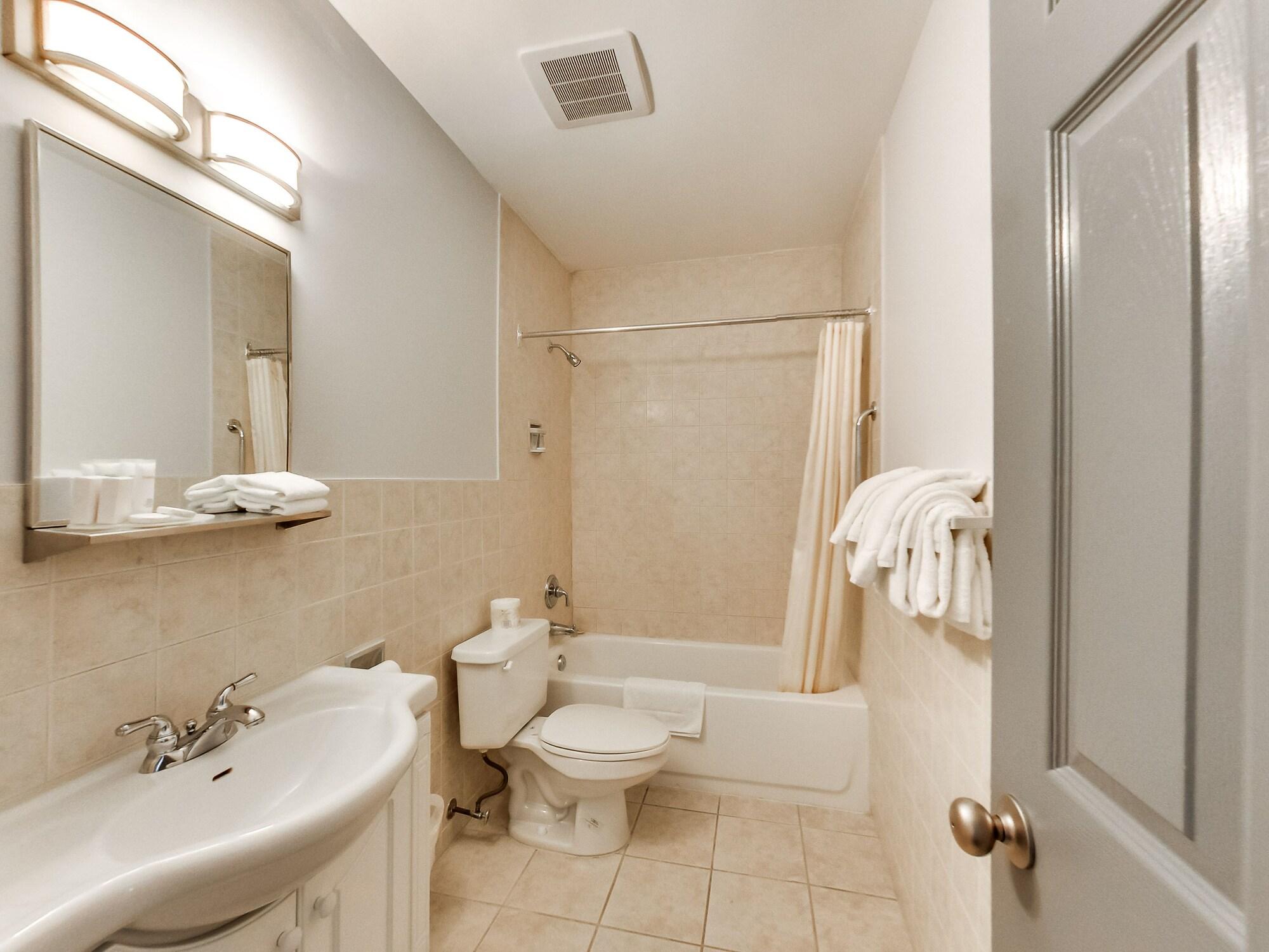 Isabella Hotel & Suites Toronto Zewnętrze zdjęcie