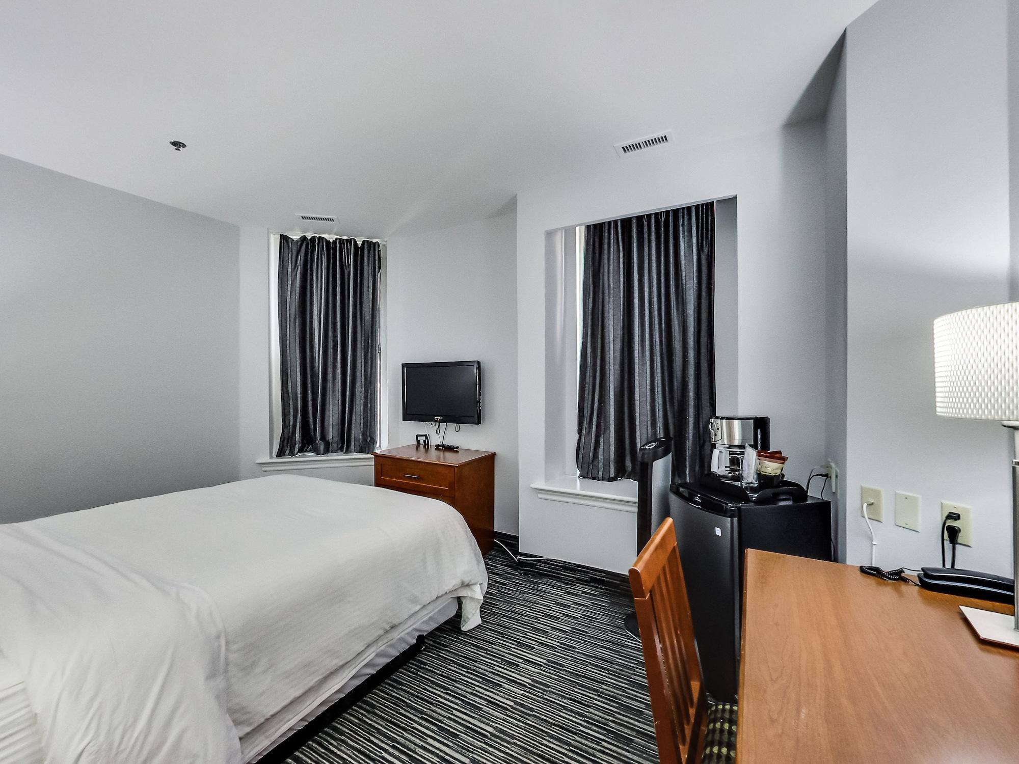 Isabella Hotel & Suites Toronto Zewnętrze zdjęcie