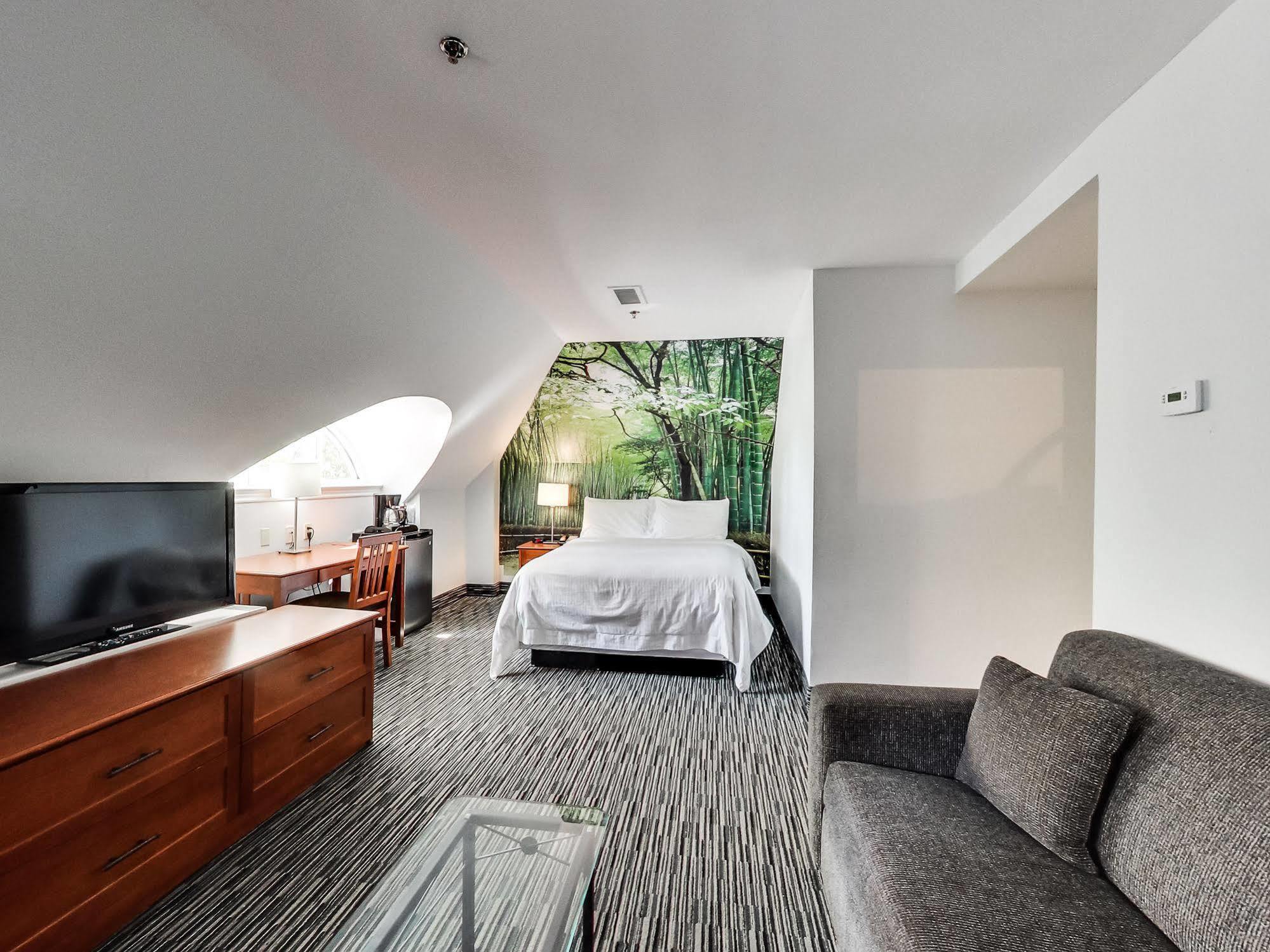 Isabella Hotel & Suites Toronto Zewnętrze zdjęcie